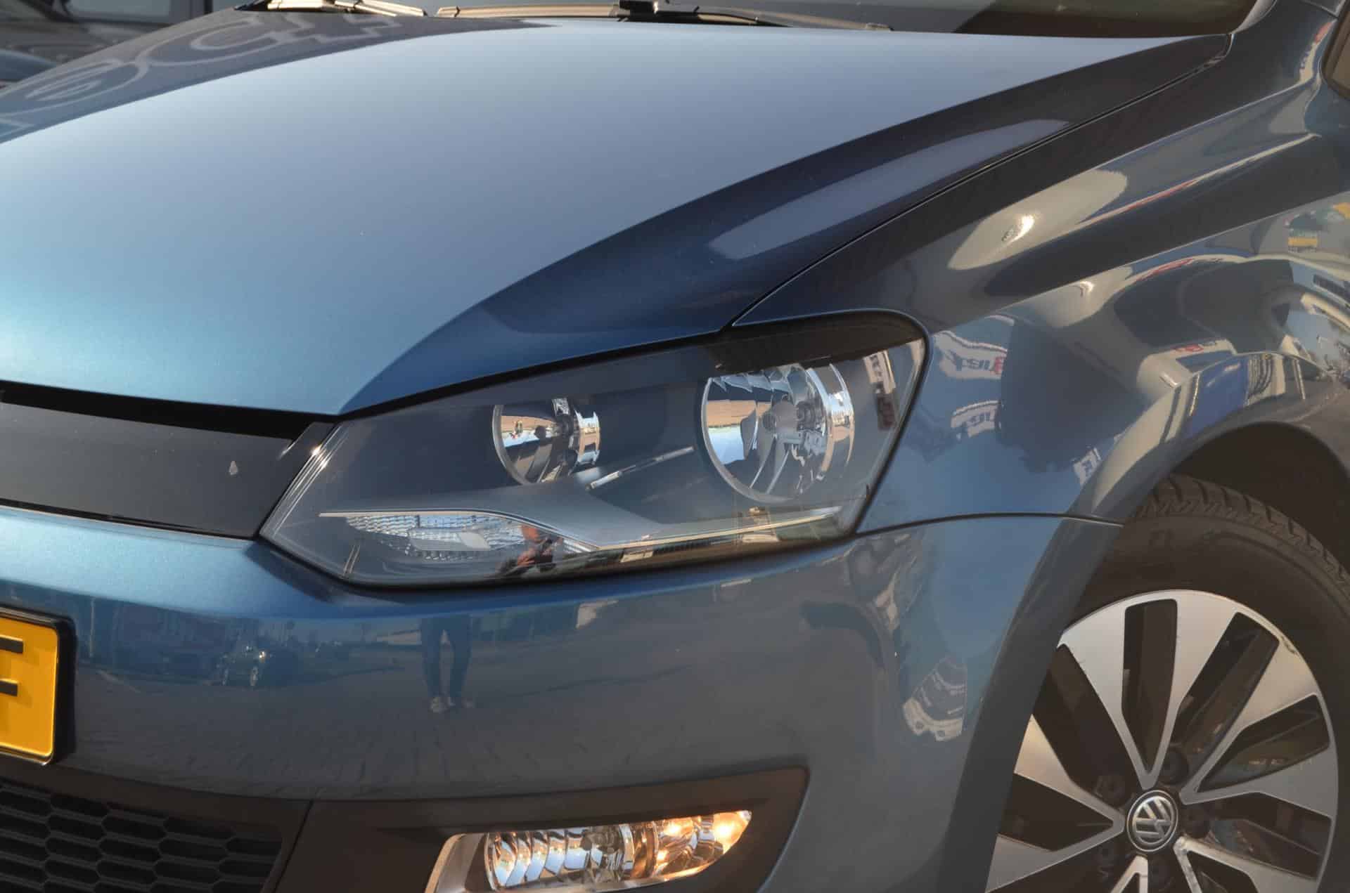 Achterkant Volkswagen Polo met bagageruimte