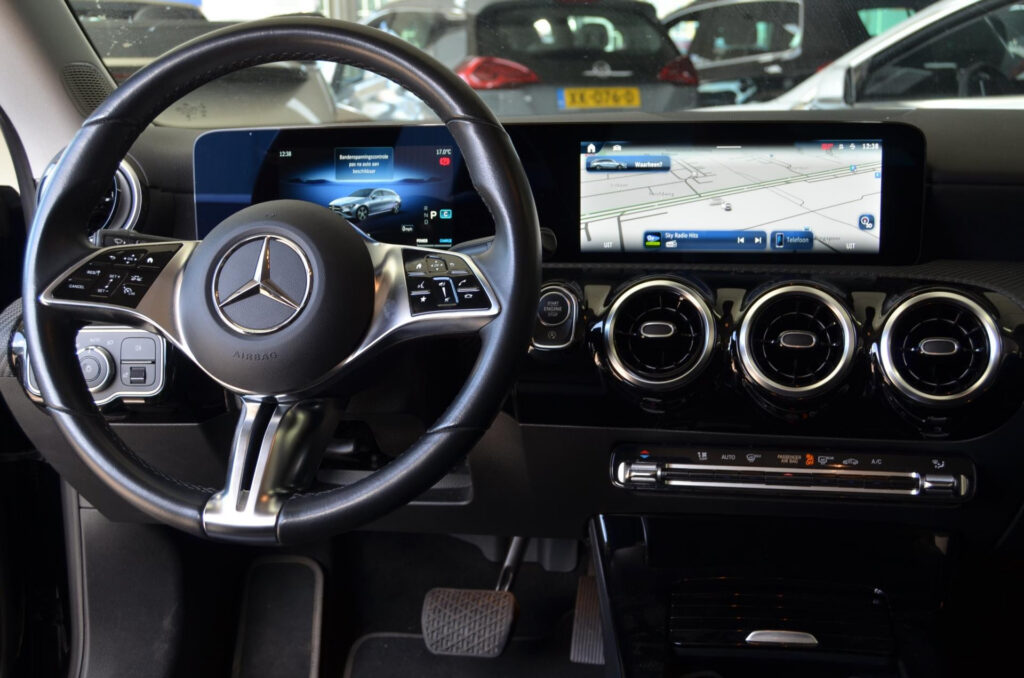 Mercedes-Benz CLA-Klasse Stationwagon - foto 2