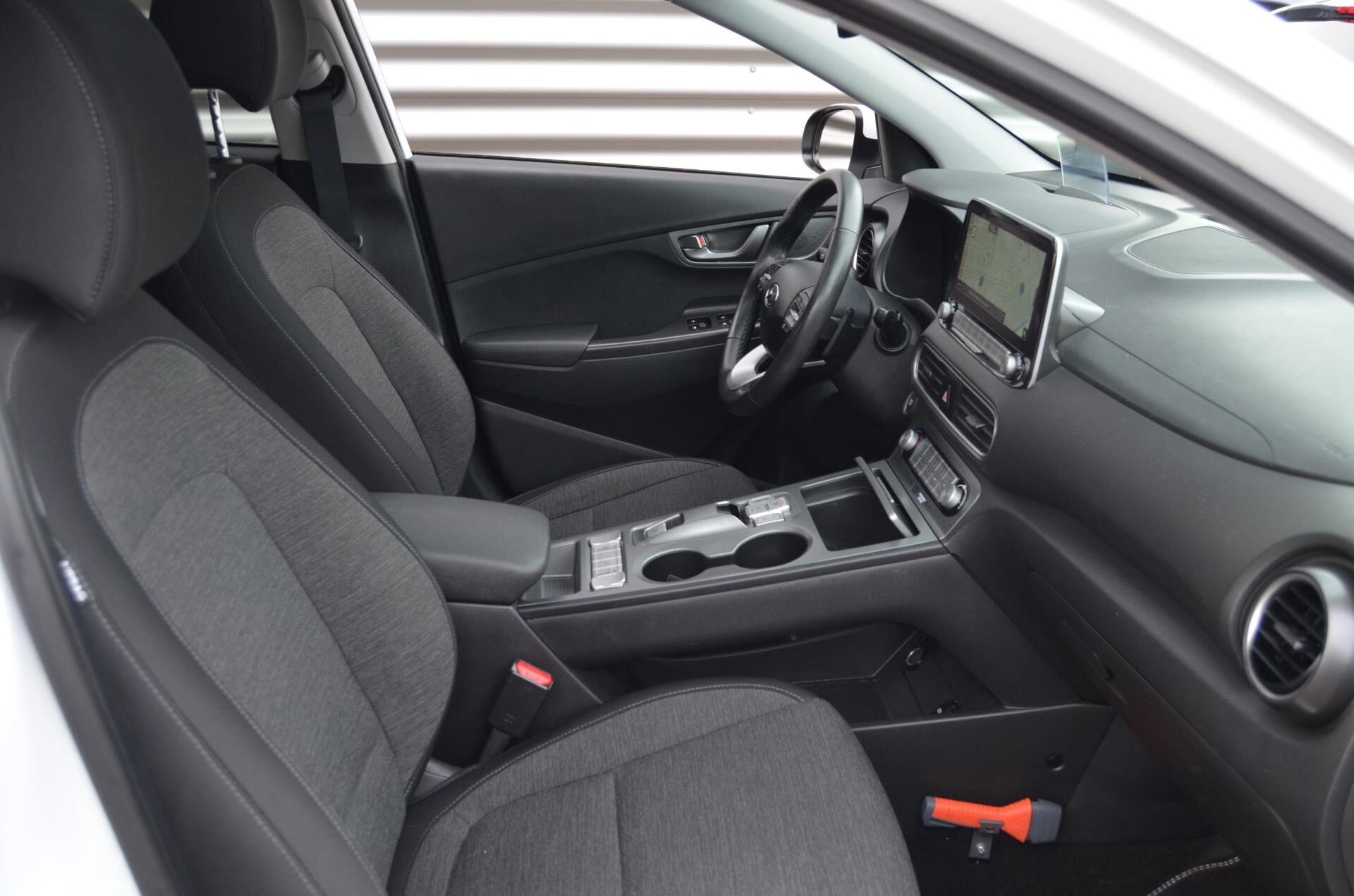 Hyundai KONA EV 64 kWh|PANODAK|CARPLAY|DEALER ONDERH.|1 EIGENAAR - Foto 11