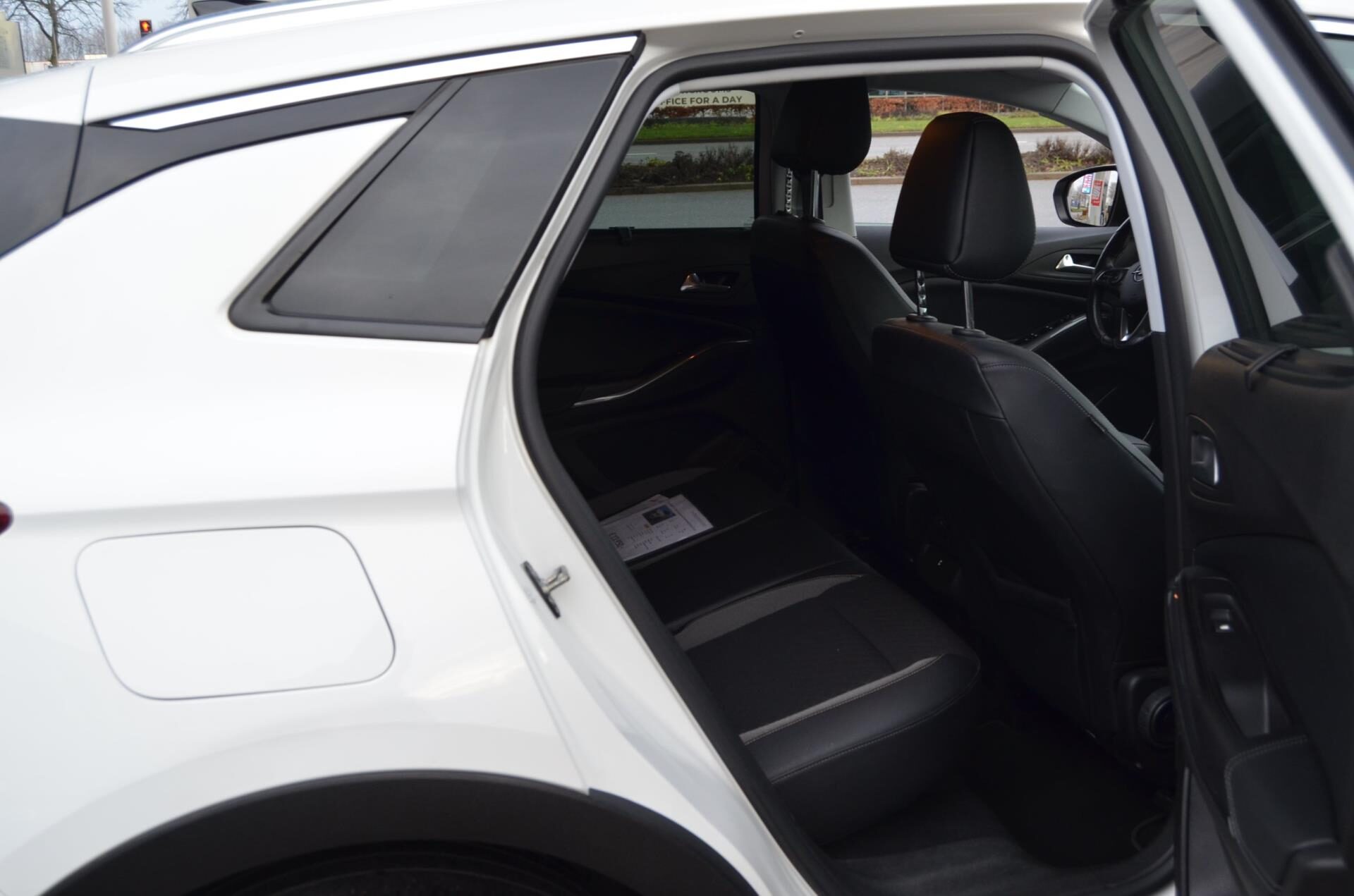 Opel Grandland X 1.2 Turbo Innovation|AUTOMAAT|NAVI|STOEL-STUUR VERW.|DEALERONDERH.|1E EIGNR. - Foto 12