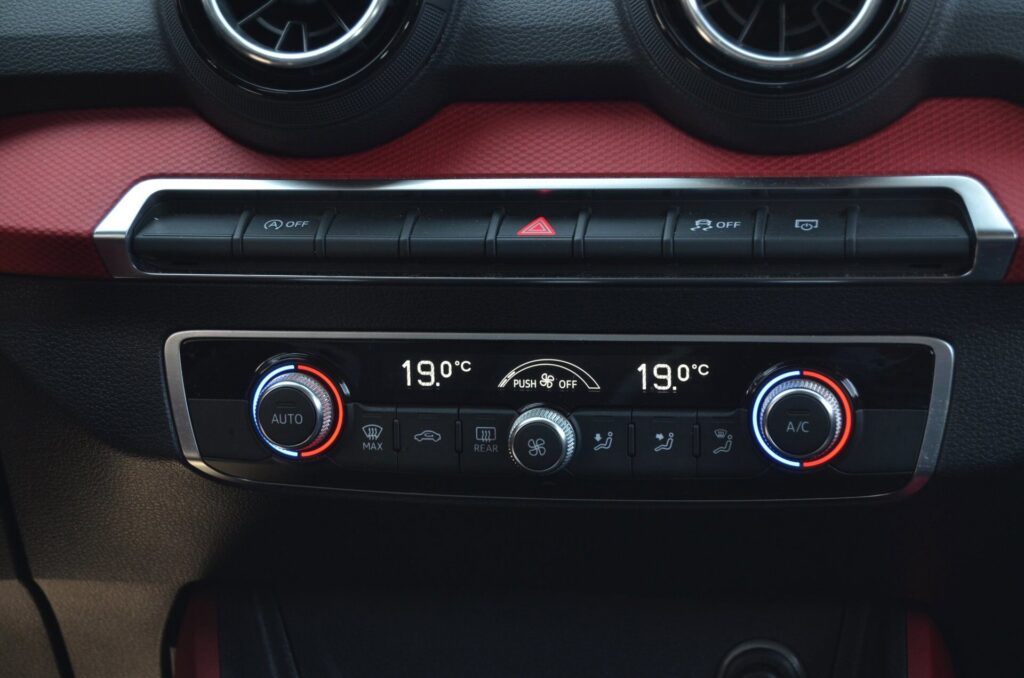Audi Q2 SUV - foto 10