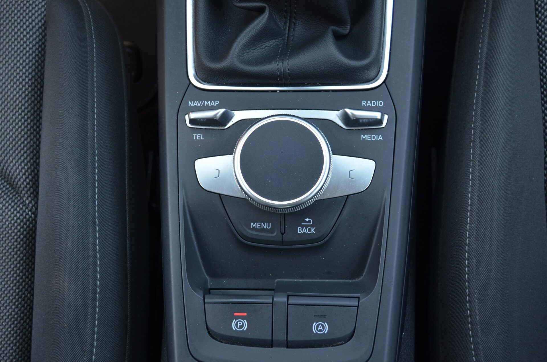 Audi Q2 1.4 TFSI Design Pro Line Plus|CARPLAY|TREKHAAK|150PK|NAVI|SENSOREN - Foto 11