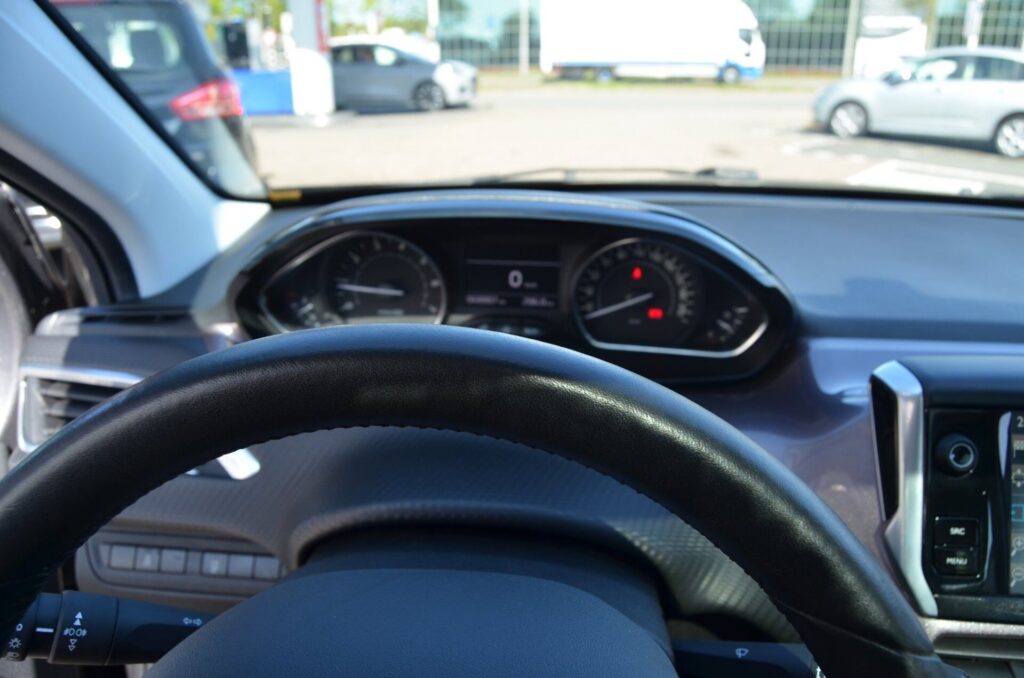 Peugeot 2008 SUV - foto 10