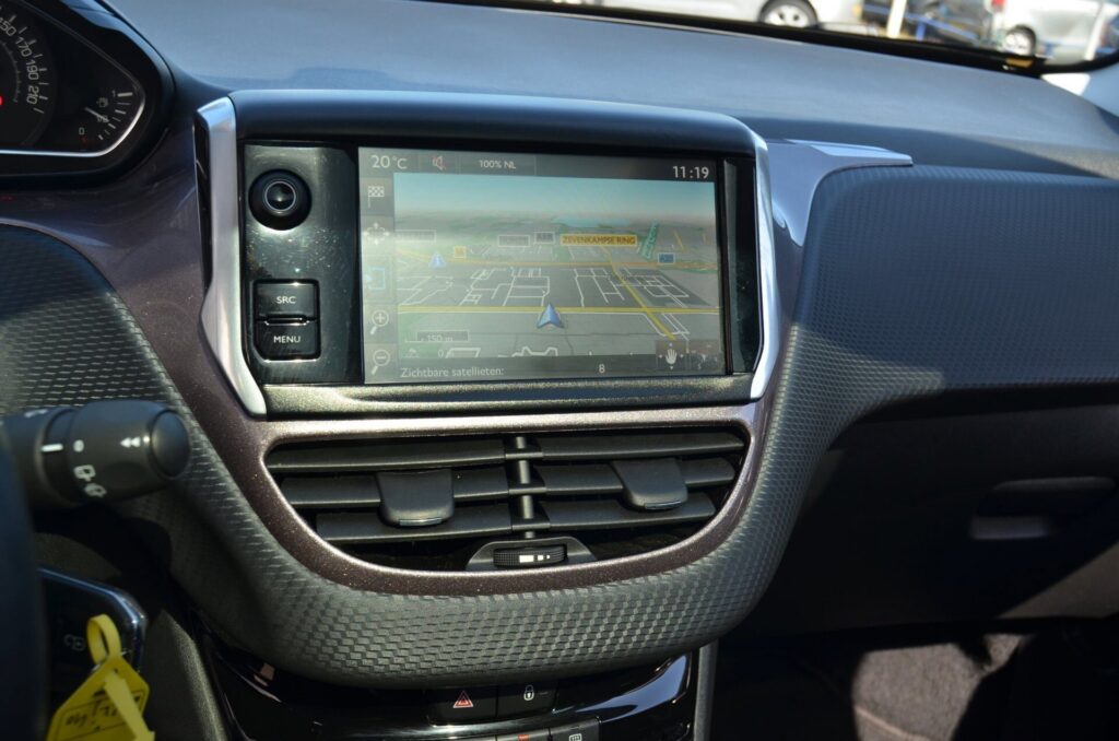 Peugeot 2008 SUV - foto 12