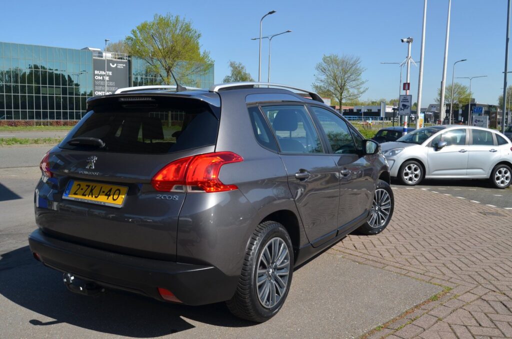 Peugeot 2008 SUV - foto 5