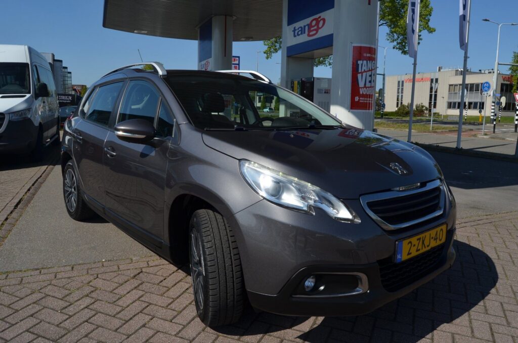 Peugeot 2008 SUV - foto 6