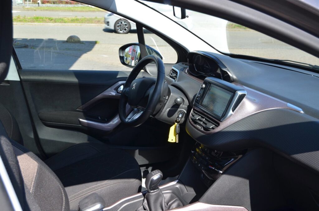 Peugeot 2008 SUV - foto 7