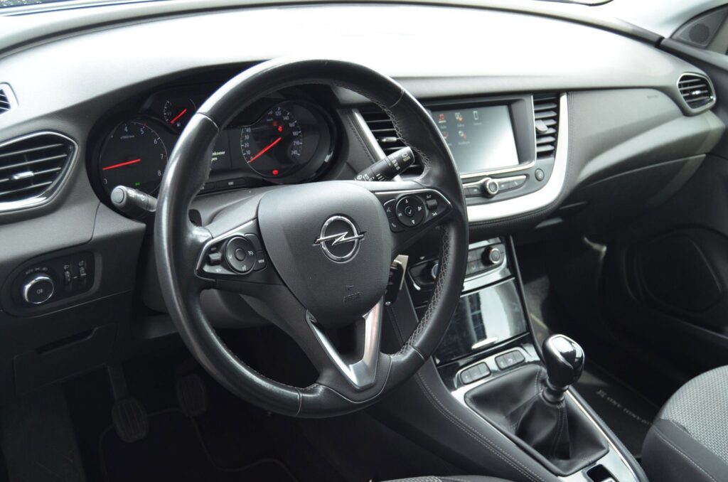 Opel Grandland X SUV - foto 11