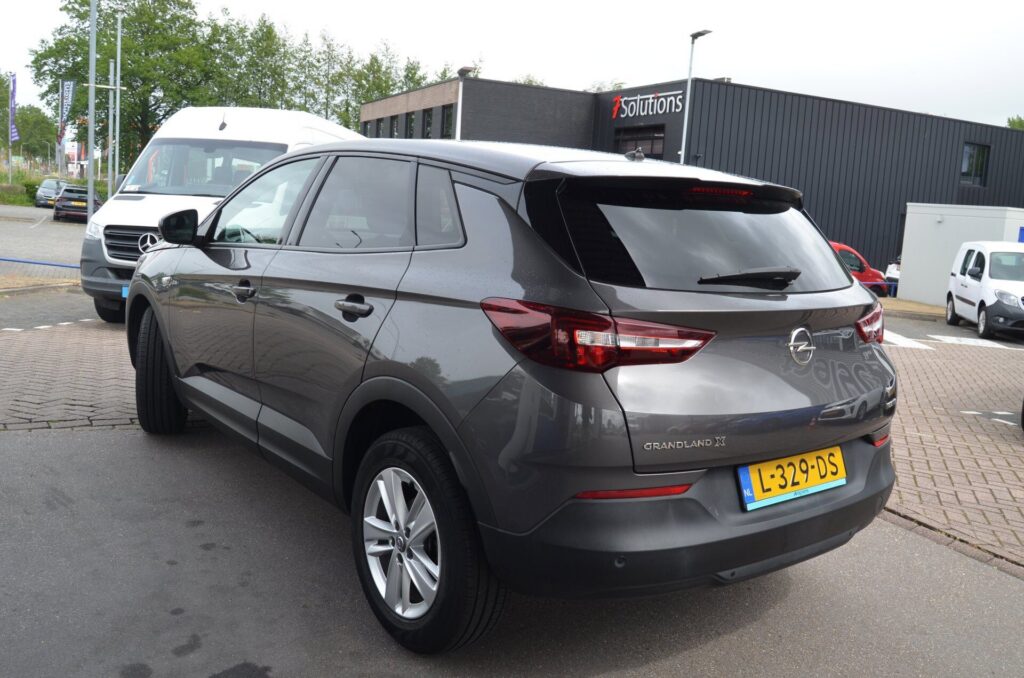 Opel Grandland X SUV - foto 4