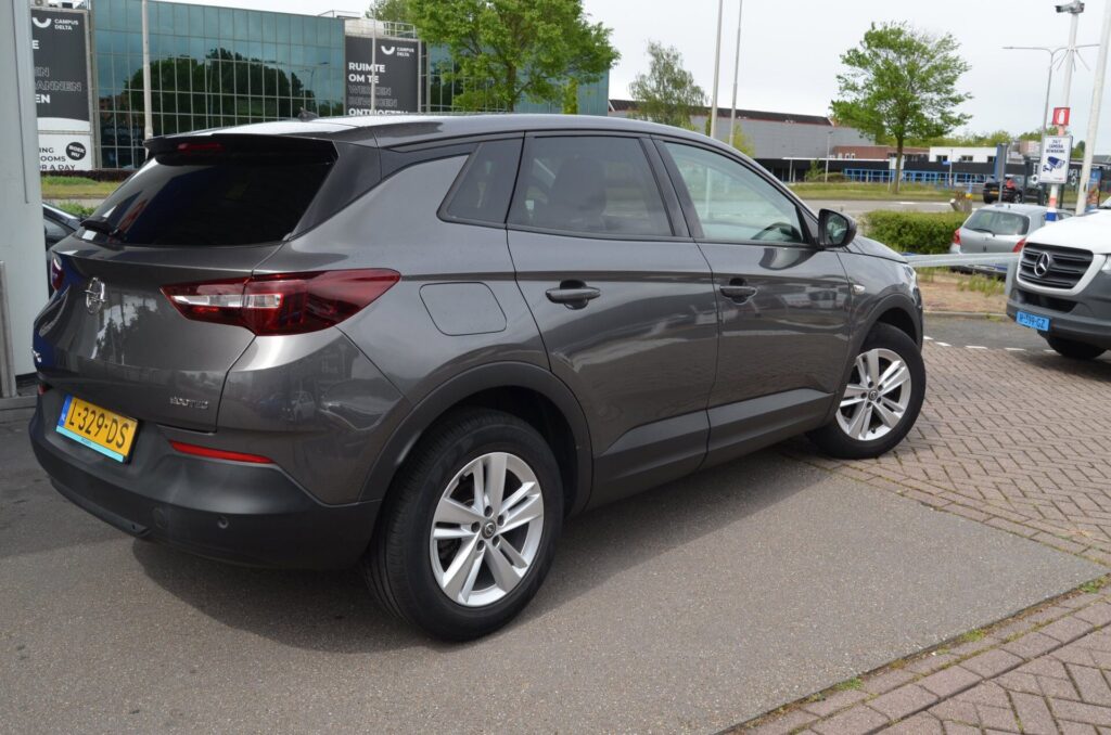 Opel Grandland X SUV - foto 5