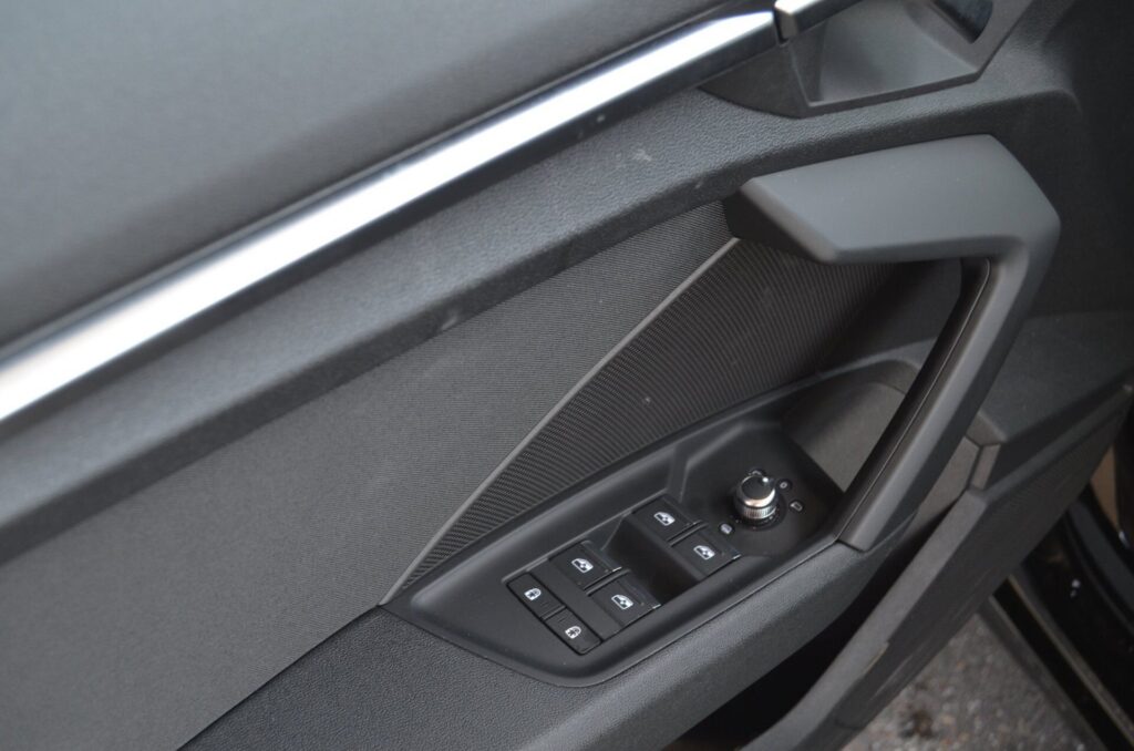 Audi A3 Hatchback - foto 11