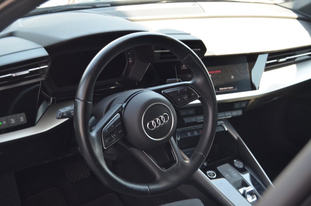 Audi A3 Hatchback - foto 2