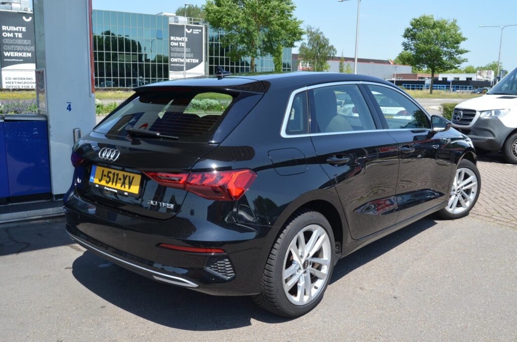 Audi A3 Hatchback - foto 4