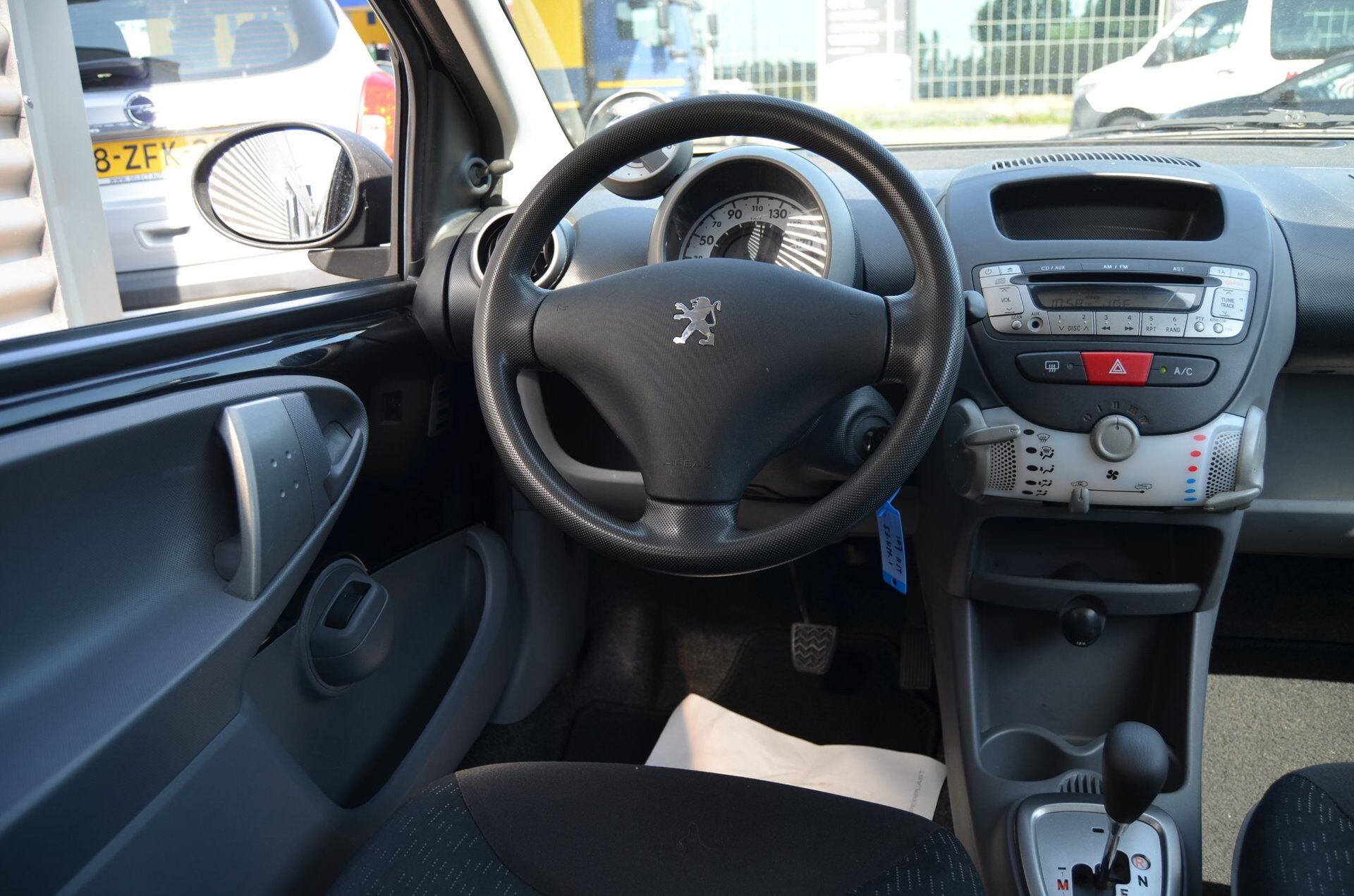 Peugeot 107 1.0-12V XS|AIRCO|ELECTR.PAKKET|AUTOMAAT|5 DEURS - Foto 2