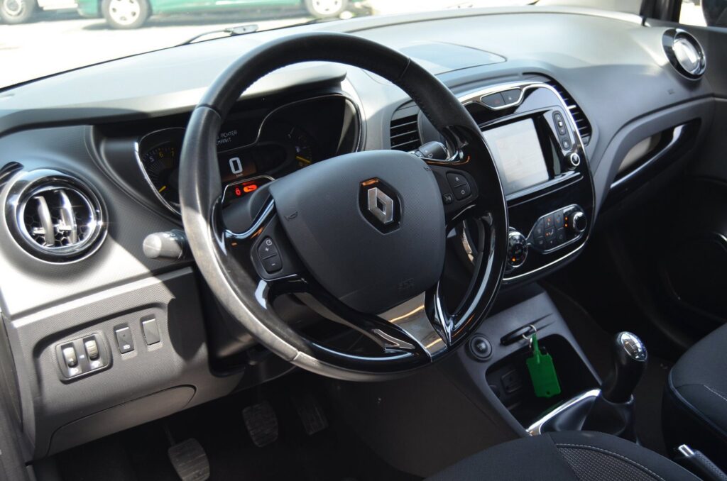 Renault Captur SUV - foto 16
