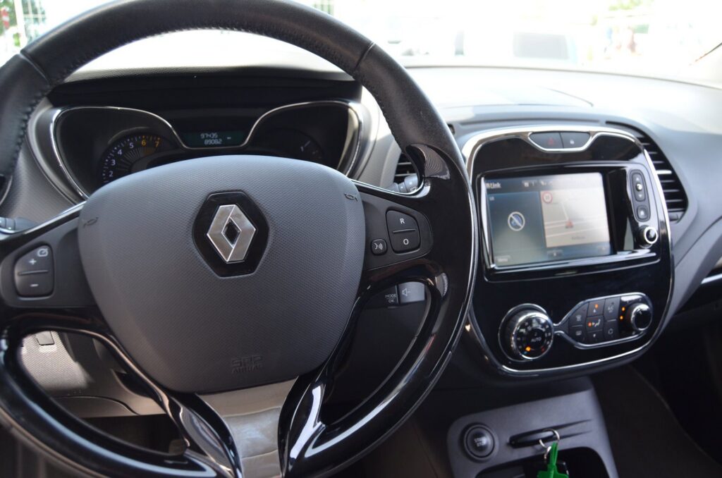 Renault Captur SUV - foto 18
