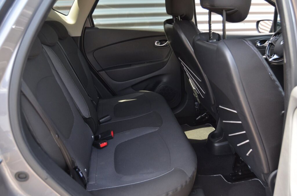 Renault Captur SUV - foto 9