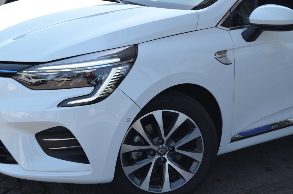 Renault Clio Hatchback - foto 2
