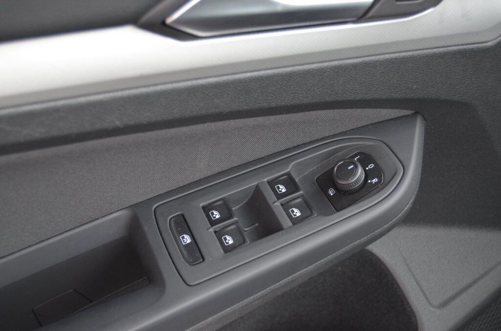 Volkswagen Golf Hatchback - foto 10