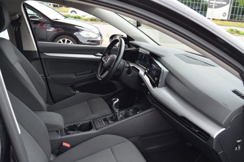 Volkswagen Golf Hatchback - foto 6