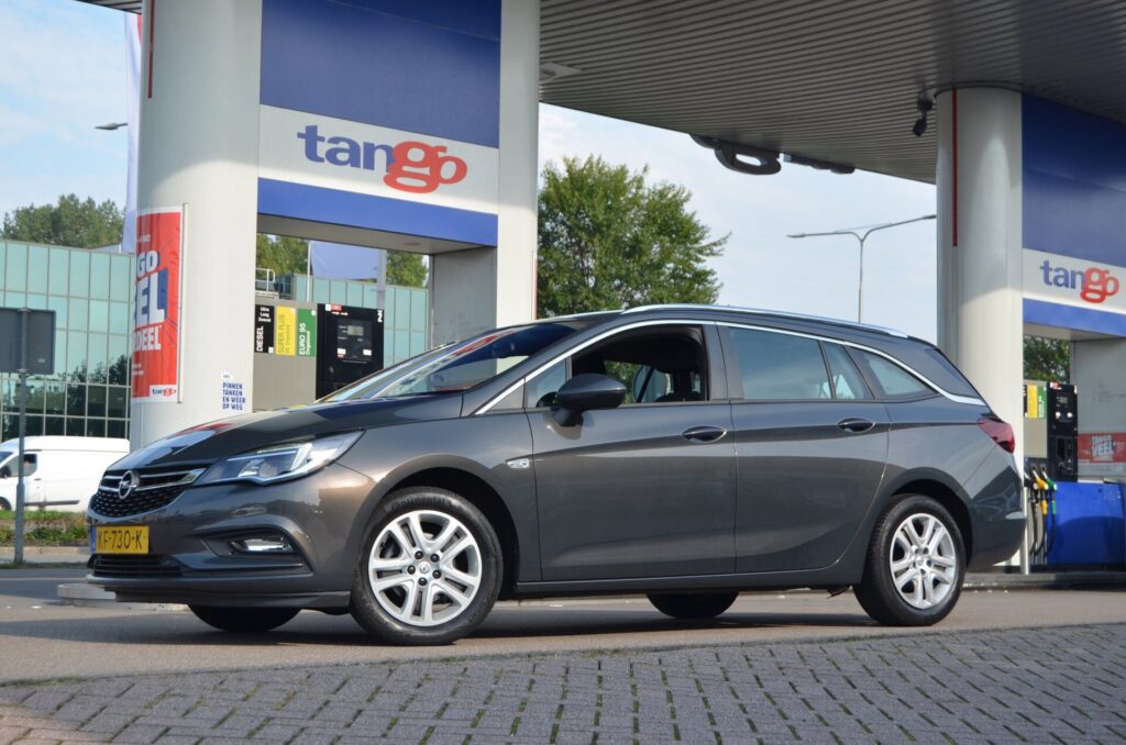 Opel Astra Stationwagon - foto 18