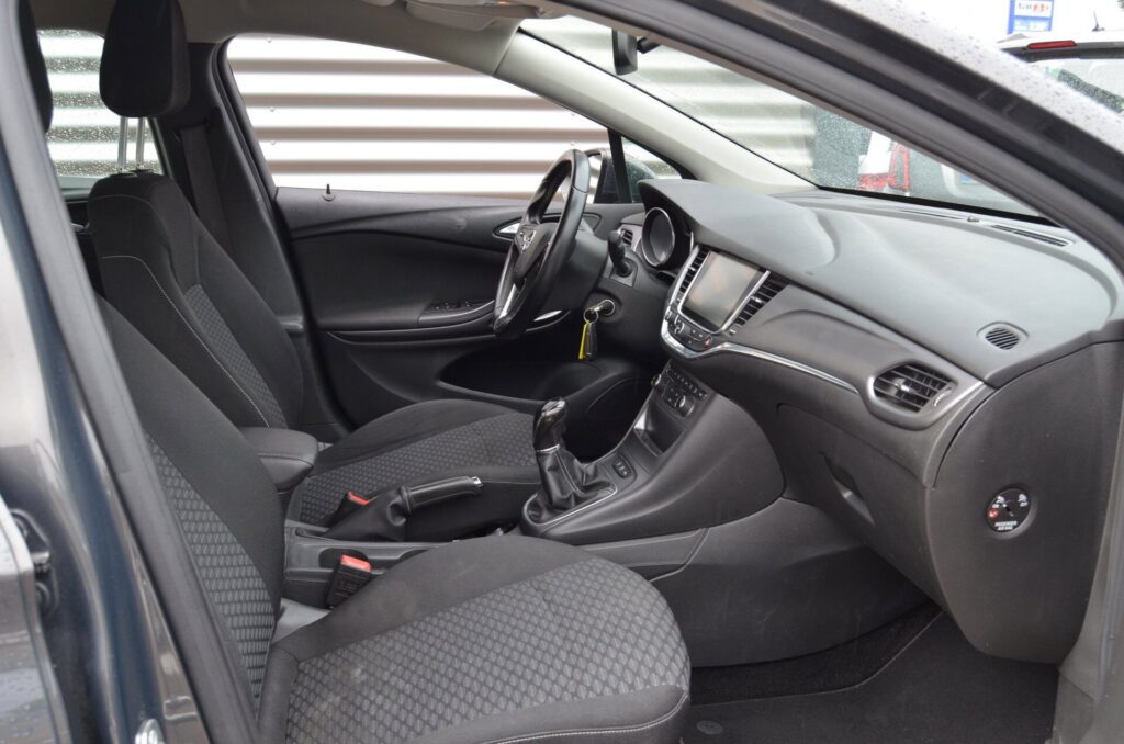 Opel Astra Stationwagon - foto 9