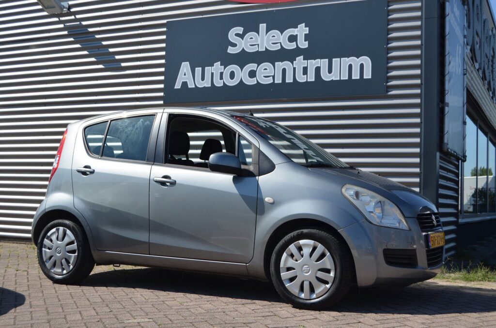 Suzuki Splash Hatchback - foto 4
