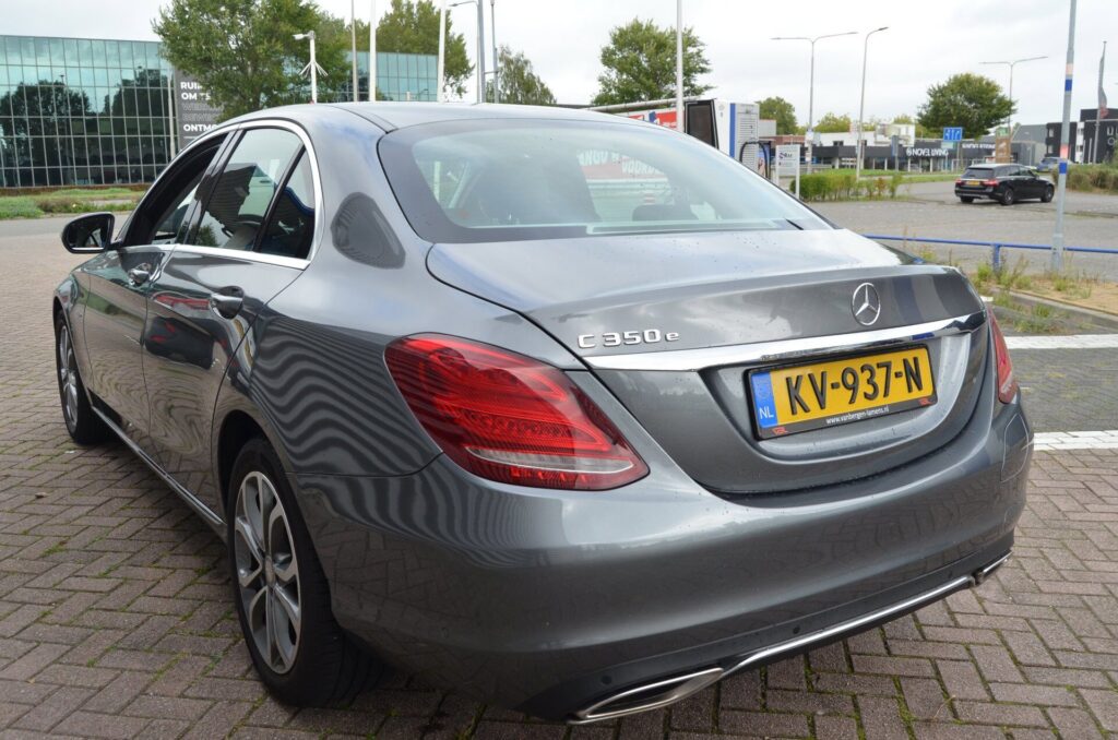 Mercedes-Benz C-Klasse Sedan - foto 11