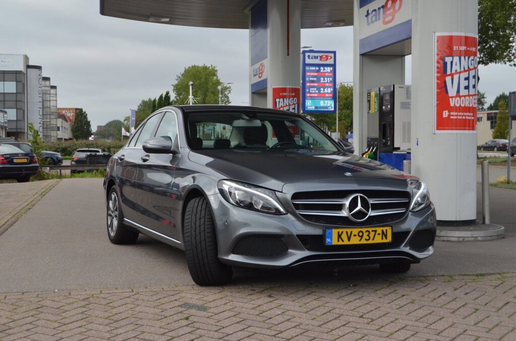 Mercedes-Benz C-Klasse Sedan - foto 2