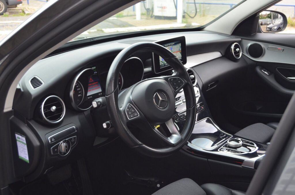 Mercedes-Benz C-Klasse Sedan - foto 22