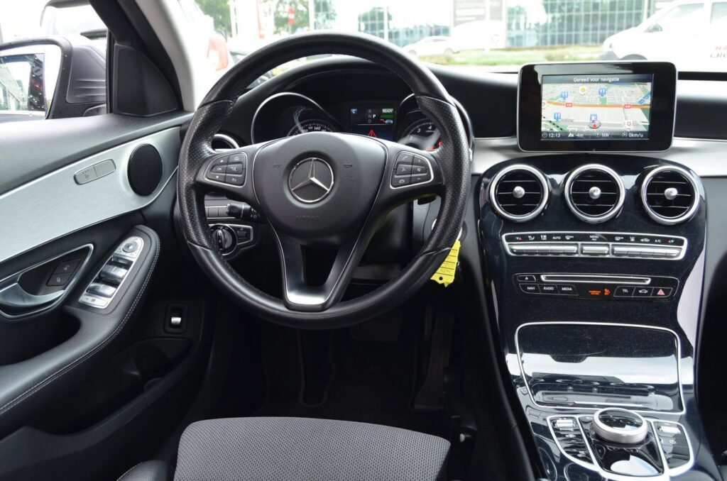 Mercedes-Benz C-Klasse Sedan - foto 23