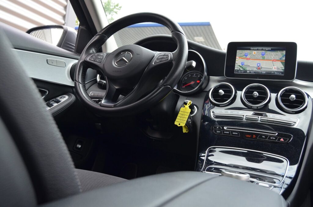 Mercedes-Benz C-Klasse Sedan - foto 25