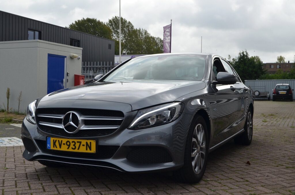 Mercedes-Benz C-Klasse Sedan - foto 4