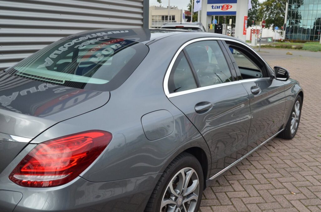 Mercedes-Benz C-Klasse Sedan - foto 9