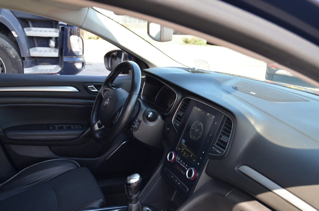 Renault Mégane Hatchback - foto 7