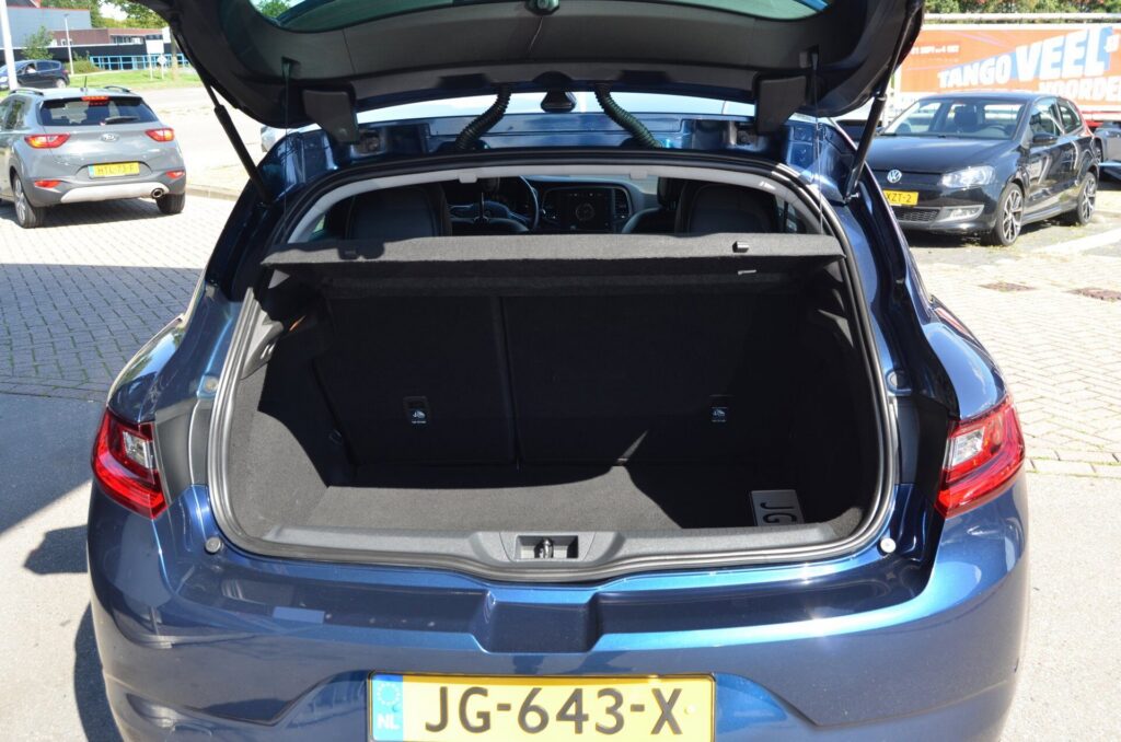Renault Mégane Hatchback - foto 8