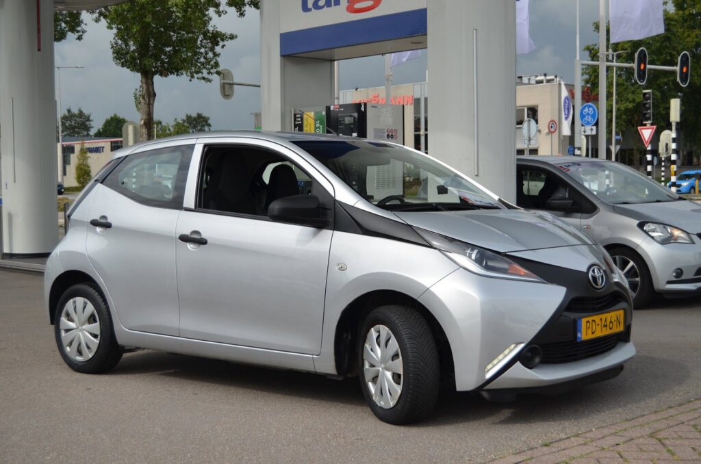 Toyota Aygo Hatchback - foto 4