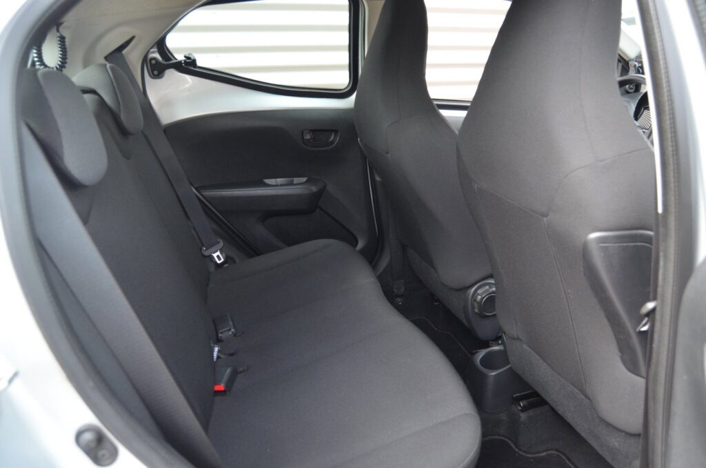 Toyota Aygo Hatchback - foto 9