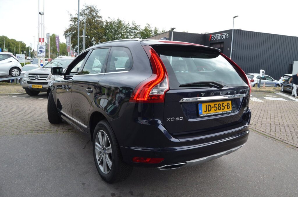Volvo XC60 SUV - foto 5