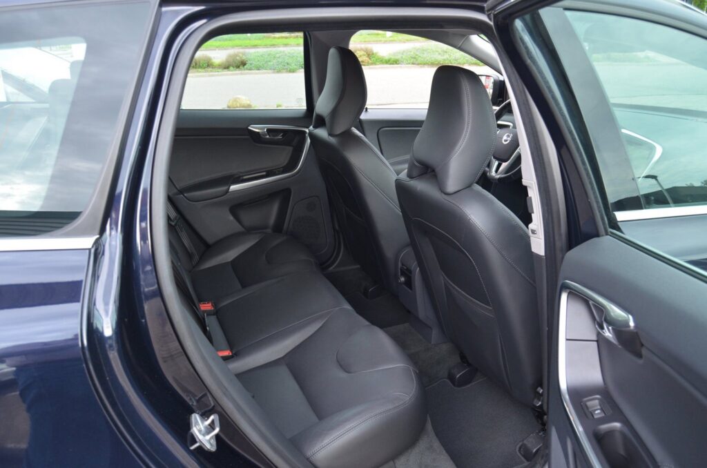 Volvo XC60 SUV - foto 9