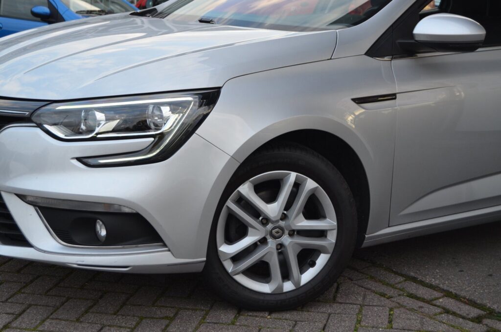 Renault Mégane Hatchback - foto 3