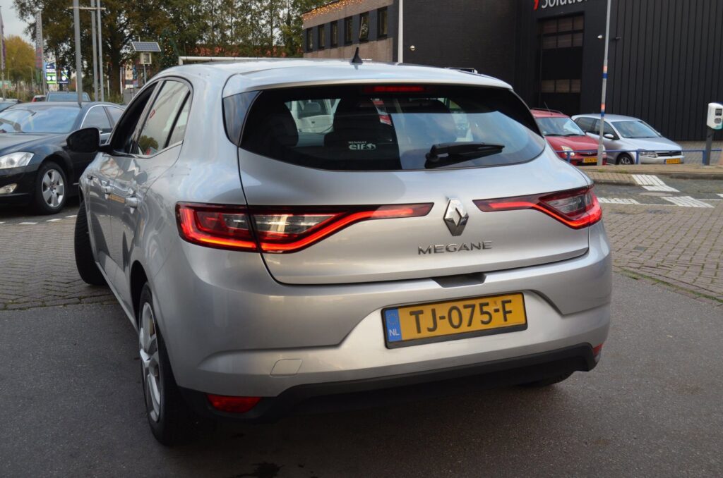 Renault Mégane Hatchback - foto 4