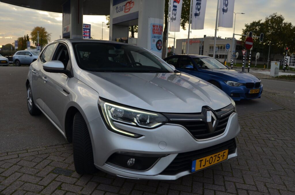 Renault Mégane Hatchback - foto 6