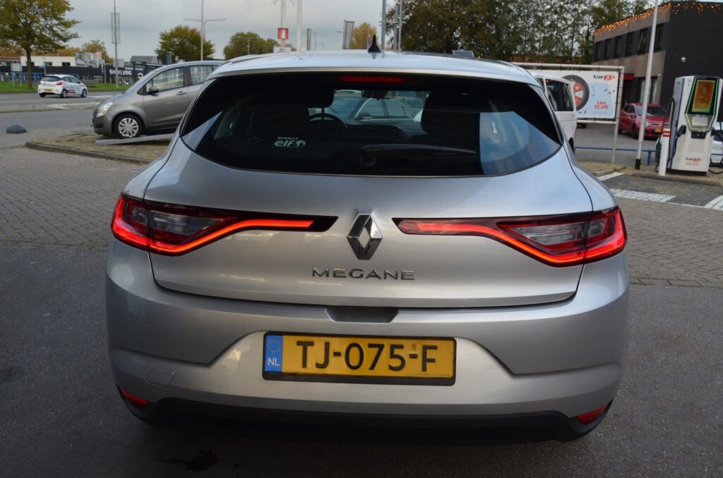 Renault Mégane Hatchback - foto 9