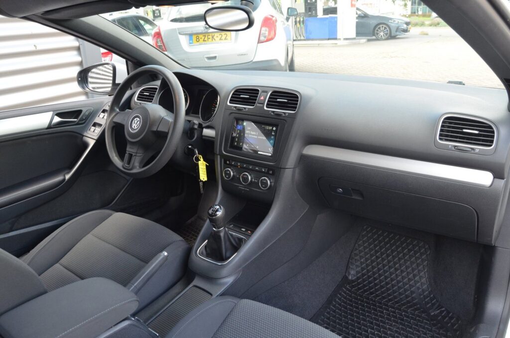 Volkswagen Golf Cabriolet - foto 10
