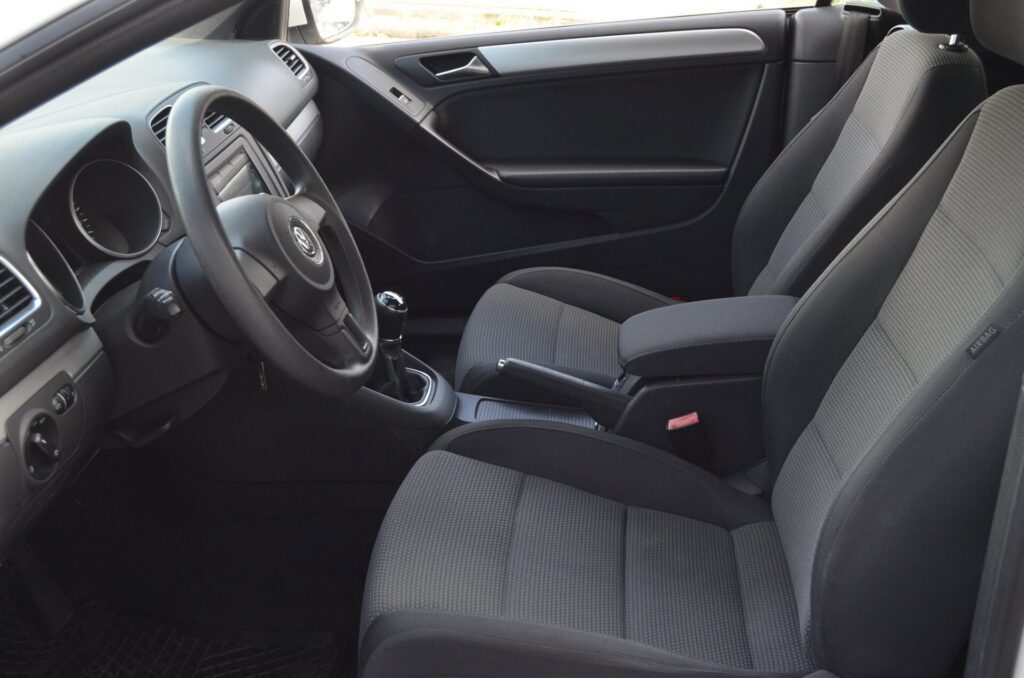Volkswagen Golf Cabriolet - foto 13